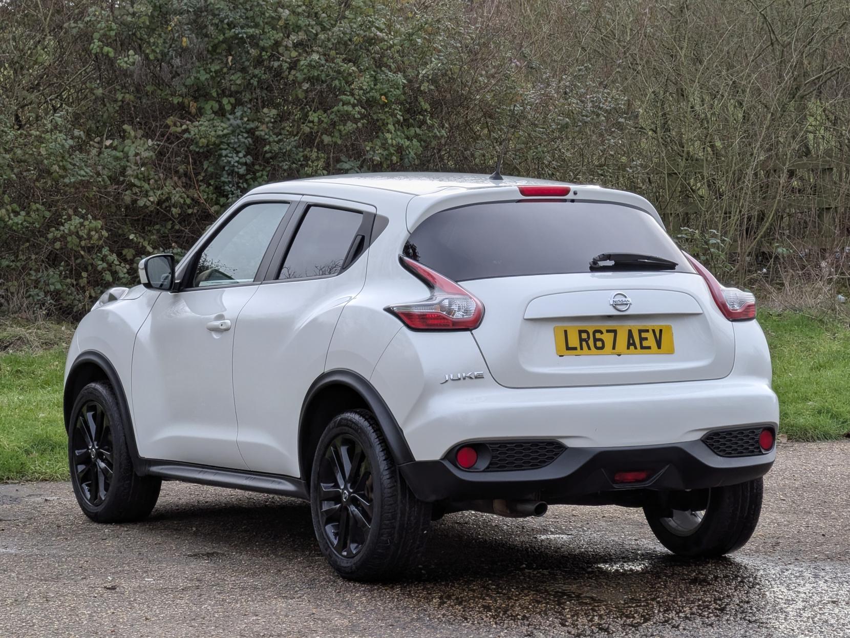 Nissan Juke 1.2 DIG-T N-Connecta SUV 5dr Petrol Manual Euro 6 (s/s) (115 ps)