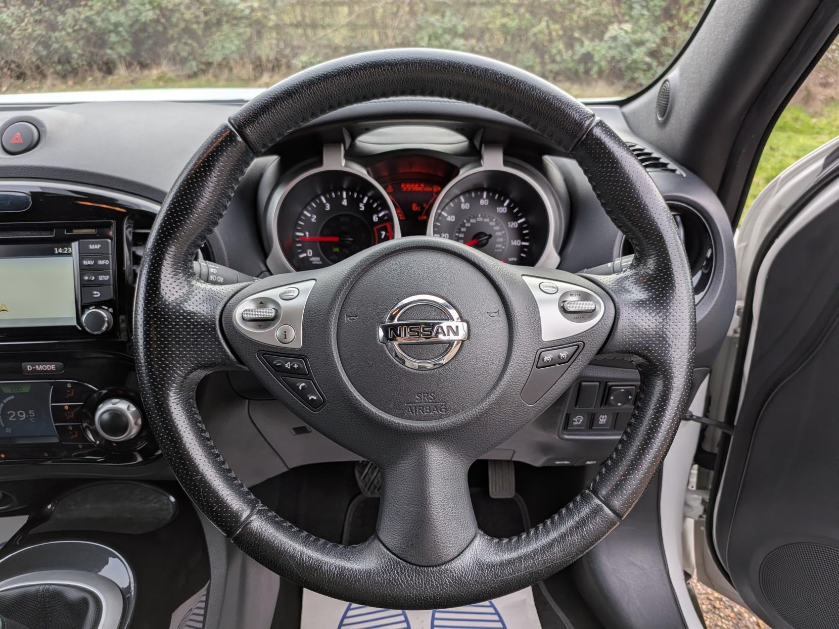 Nissan Juke 1.2 DIG-T N-Connecta SUV 5dr Petrol Manual Euro 6 (s/s) (115 ps)