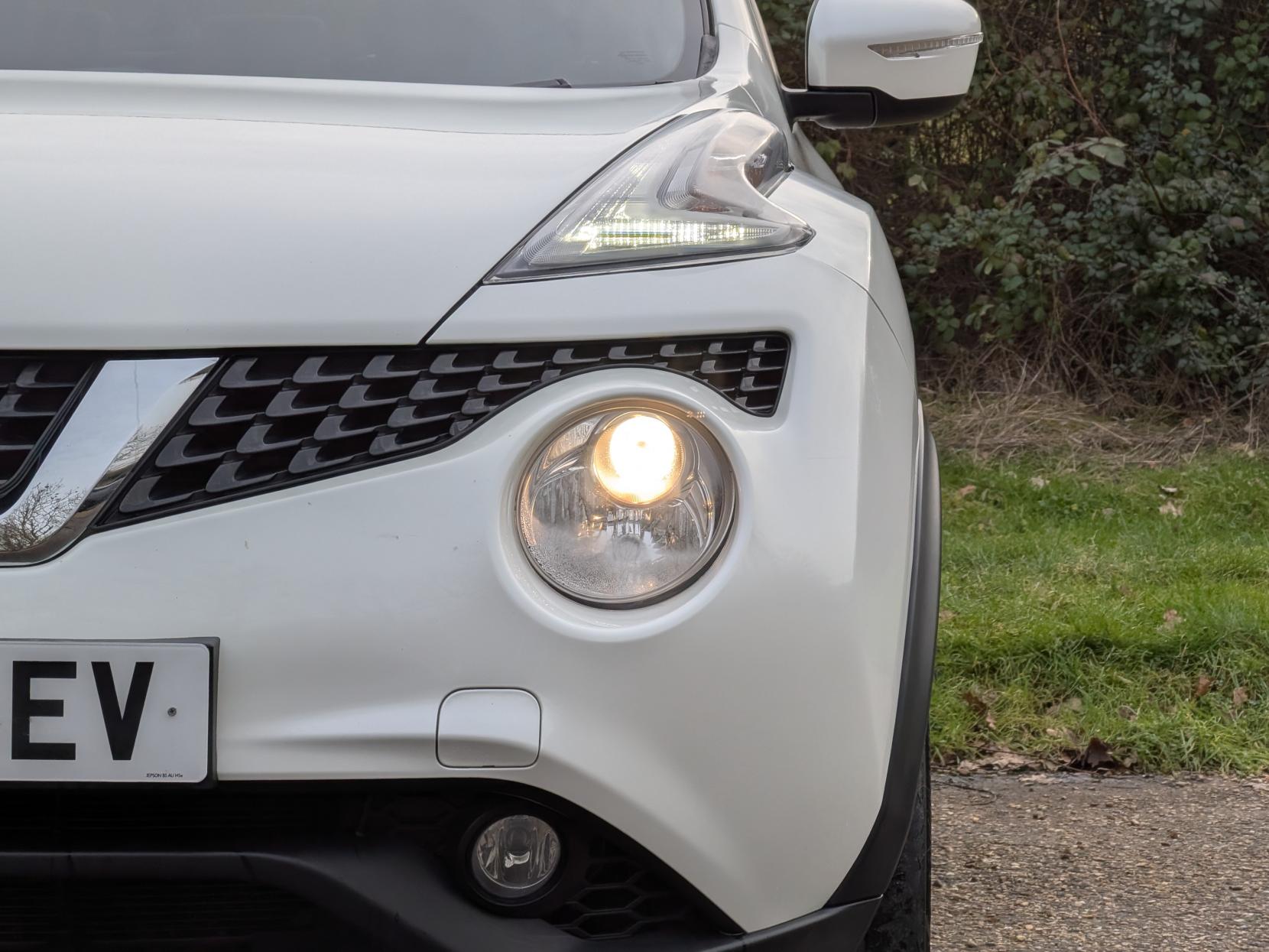 Nissan Juke 1.2 DIG-T N-Connecta SUV 5dr Petrol Manual Euro 6 (s/s) (115 ps)