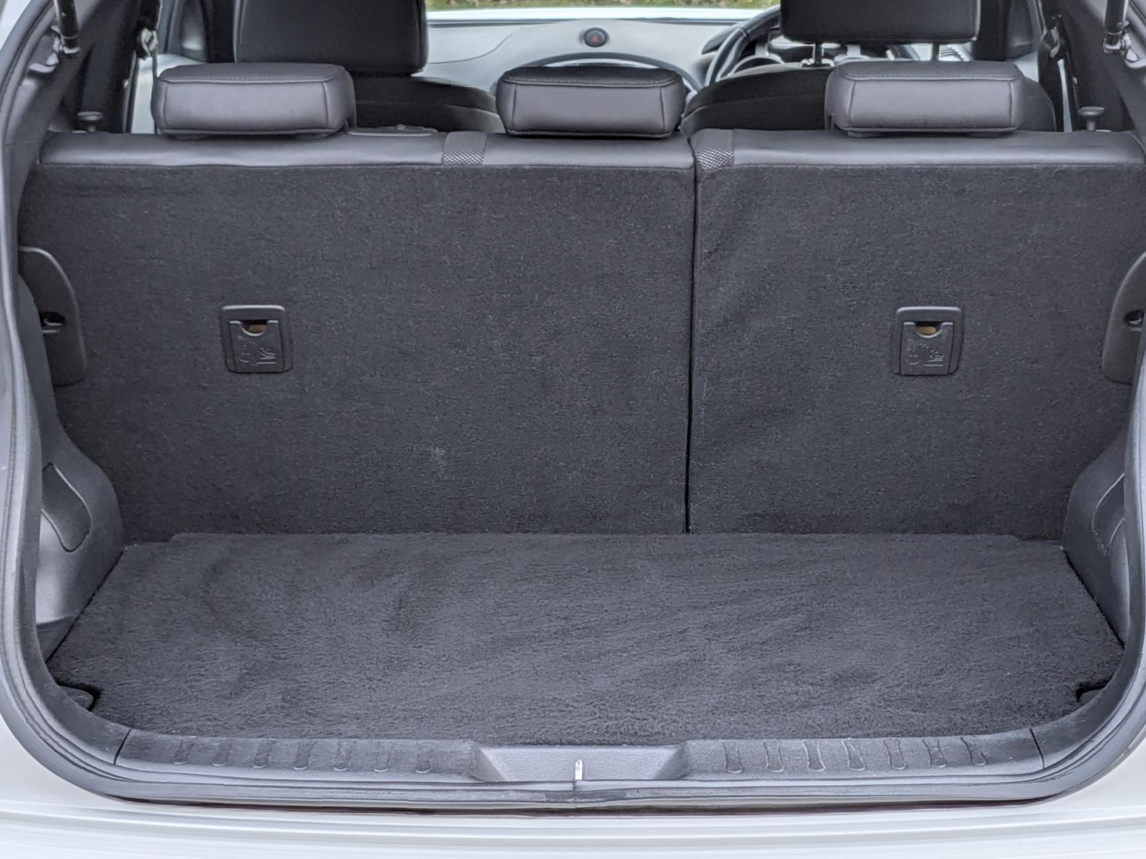 Nissan Juke 1.2 DIG-T N-Connecta SUV 5dr Petrol Manual Euro 6 (s/s) (115 ps)