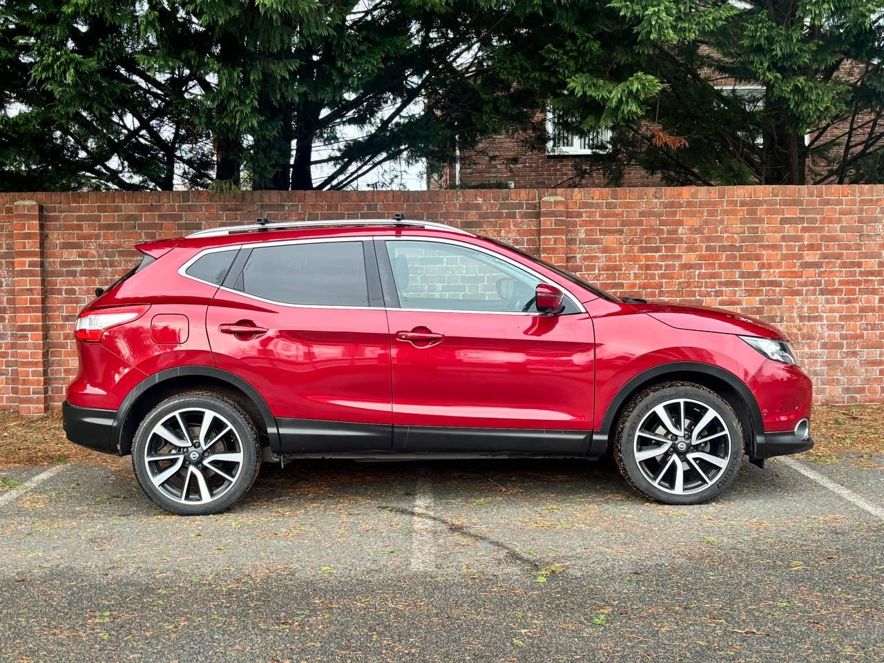 Nissan Qashqai 1.2 DIG-T Tekna SUV 5dr Petrol Manual 2WD Euro 6 (s/s) (115 ps)