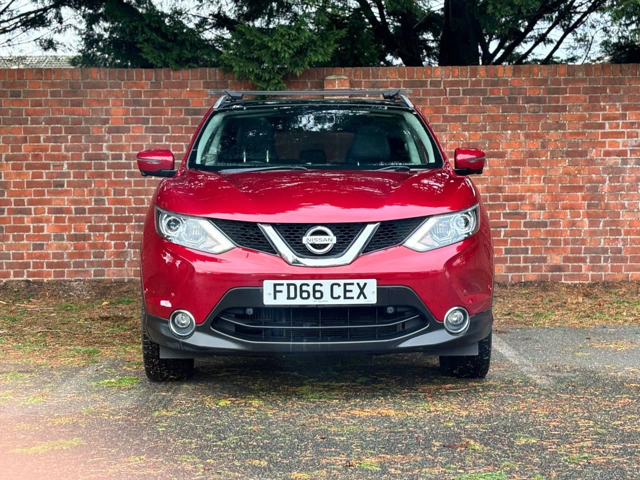 Nissan Qashqai 1.2 DIG-T Tekna SUV 5dr Petrol Manual 2WD Euro 6 (s/s) (115 ps)