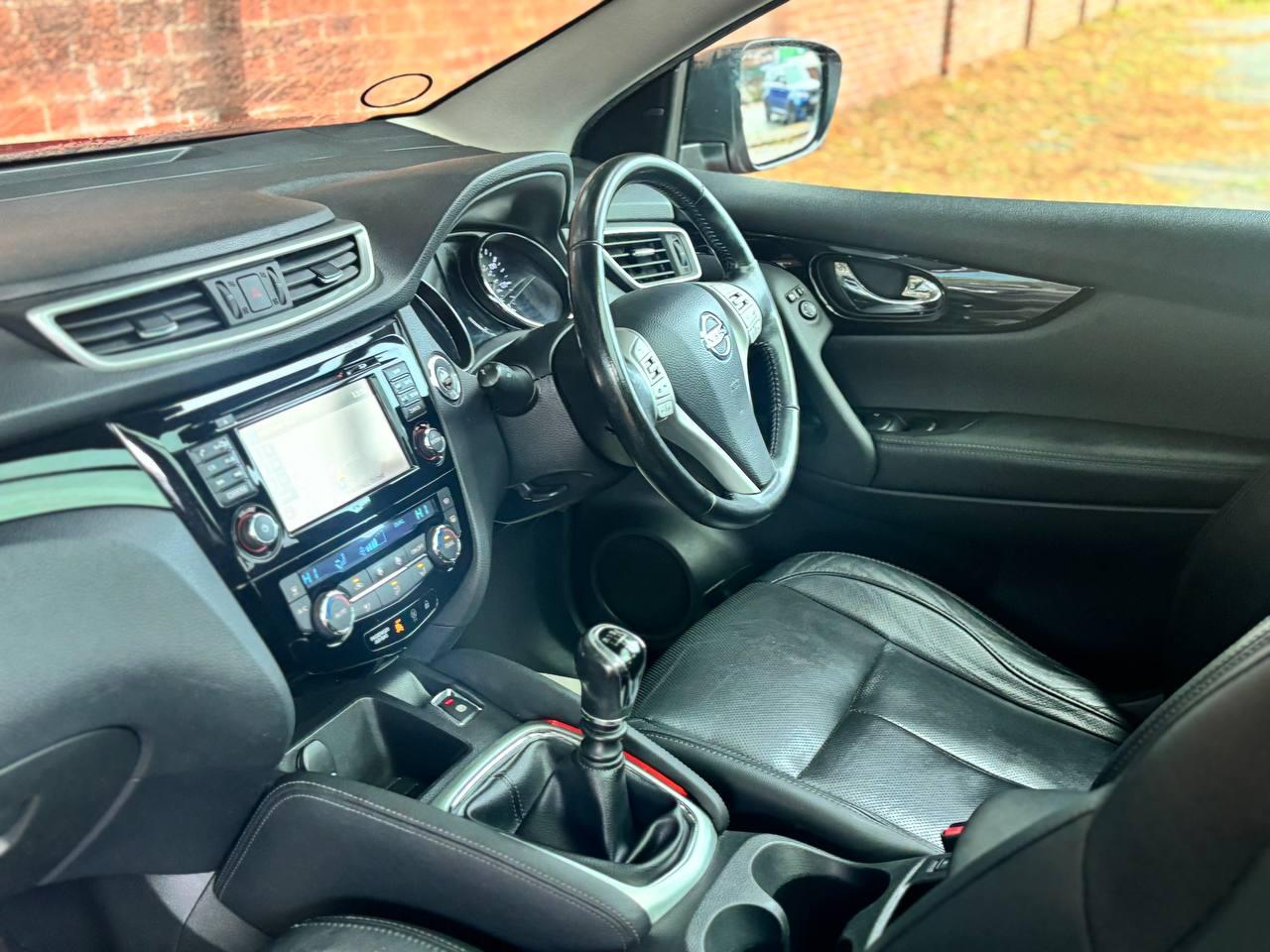 Nissan Qashqai 1.2 DIG-T Tekna SUV 5dr Petrol Manual 2WD Euro 6 (s/s) (115 ps)