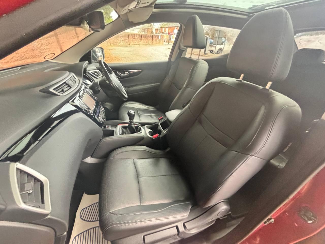 Nissan Qashqai 1.2 DIG-T Tekna SUV 5dr Petrol Manual 2WD Euro 6 (s/s) (115 ps)