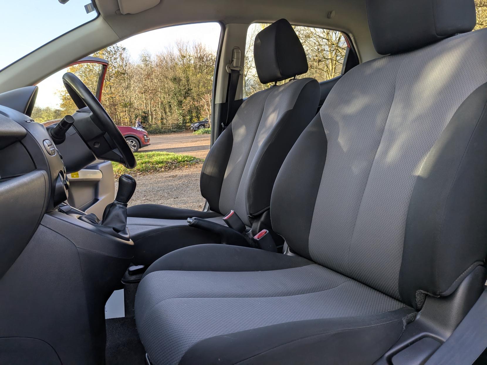 Mazda Mazda2 1.3 TS Hatchback 5dr Petrol Manual Euro 4 (75 ps)