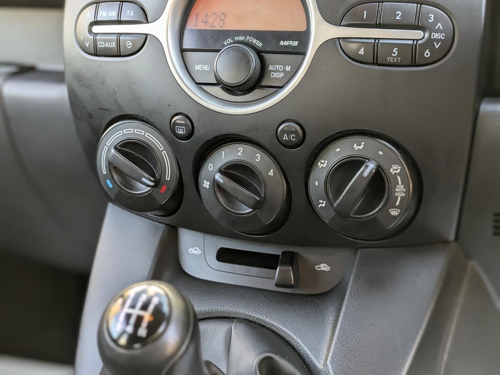 Mazda Mazda2 1.3 TS Hatchback 5dr Petrol Manual Euro 4 (75 ps)