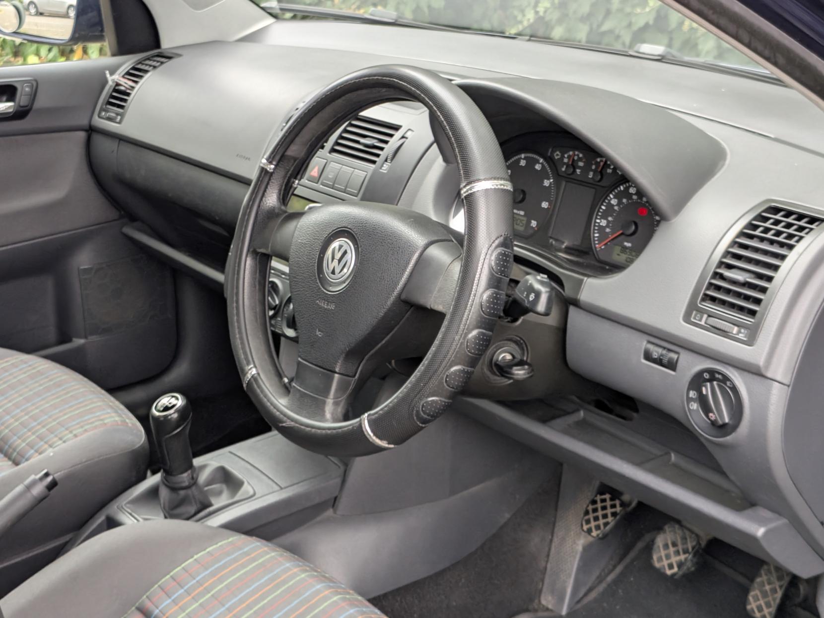 Volkswagen Polo 1.2 S Hatchback 3dr Petrol Manual (138 g/km, 70 bhp)