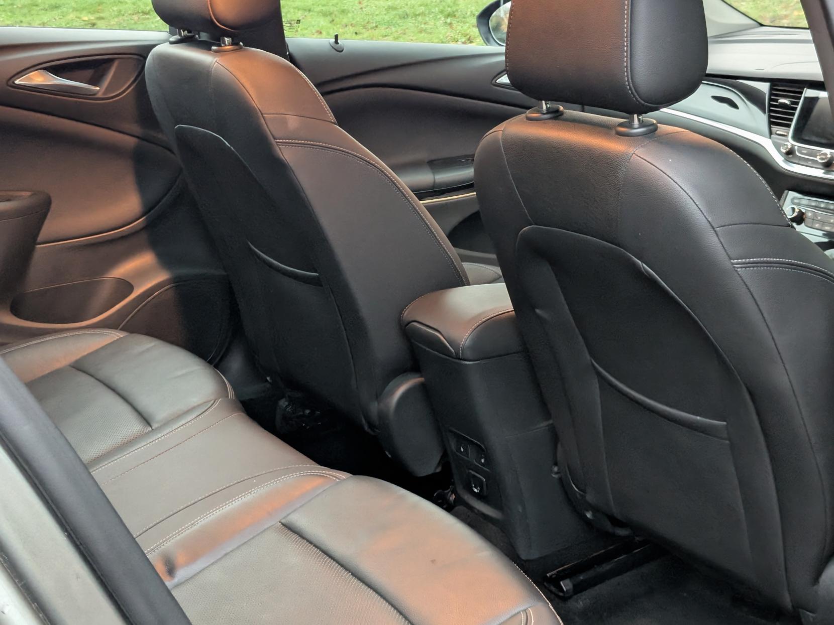 Vauxhall Astra 1.4i Turbo Elite Nav Hatchback 5dr Petrol Manual Euro 6 (150 ps)