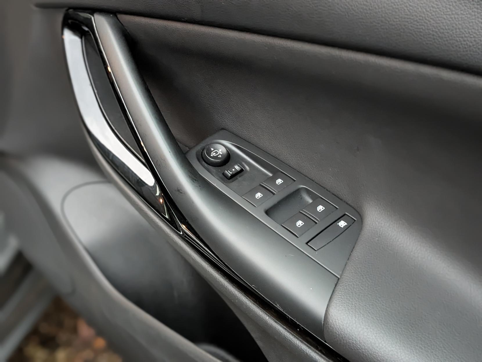 Vauxhall Astra 1.4i Turbo Elite Nav Hatchback 5dr Petrol Manual Euro 6 (150 ps)