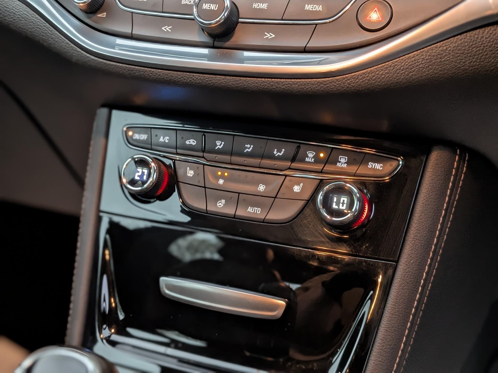 Vauxhall Astra 1.4i Turbo Elite Nav Hatchback 5dr Petrol Manual Euro 6 (150 ps)