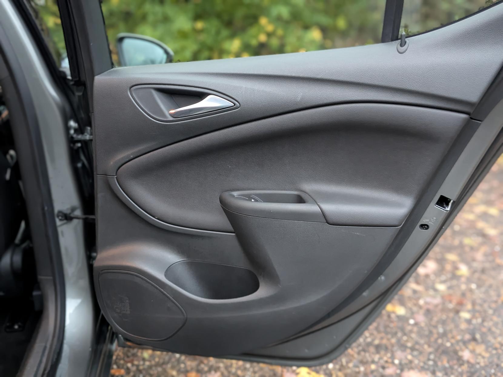 Vauxhall Astra 1.4i Turbo Elite Nav Hatchback 5dr Petrol Manual Euro 6 (150 ps)