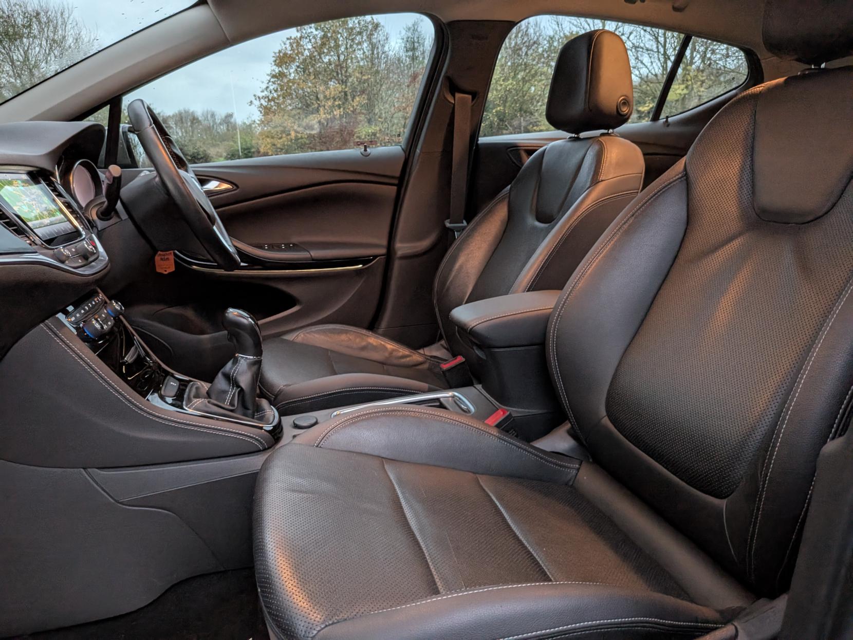 Vauxhall Astra 1.4i Turbo Elite Nav Hatchback 5dr Petrol Manual Euro 6 (150 ps)