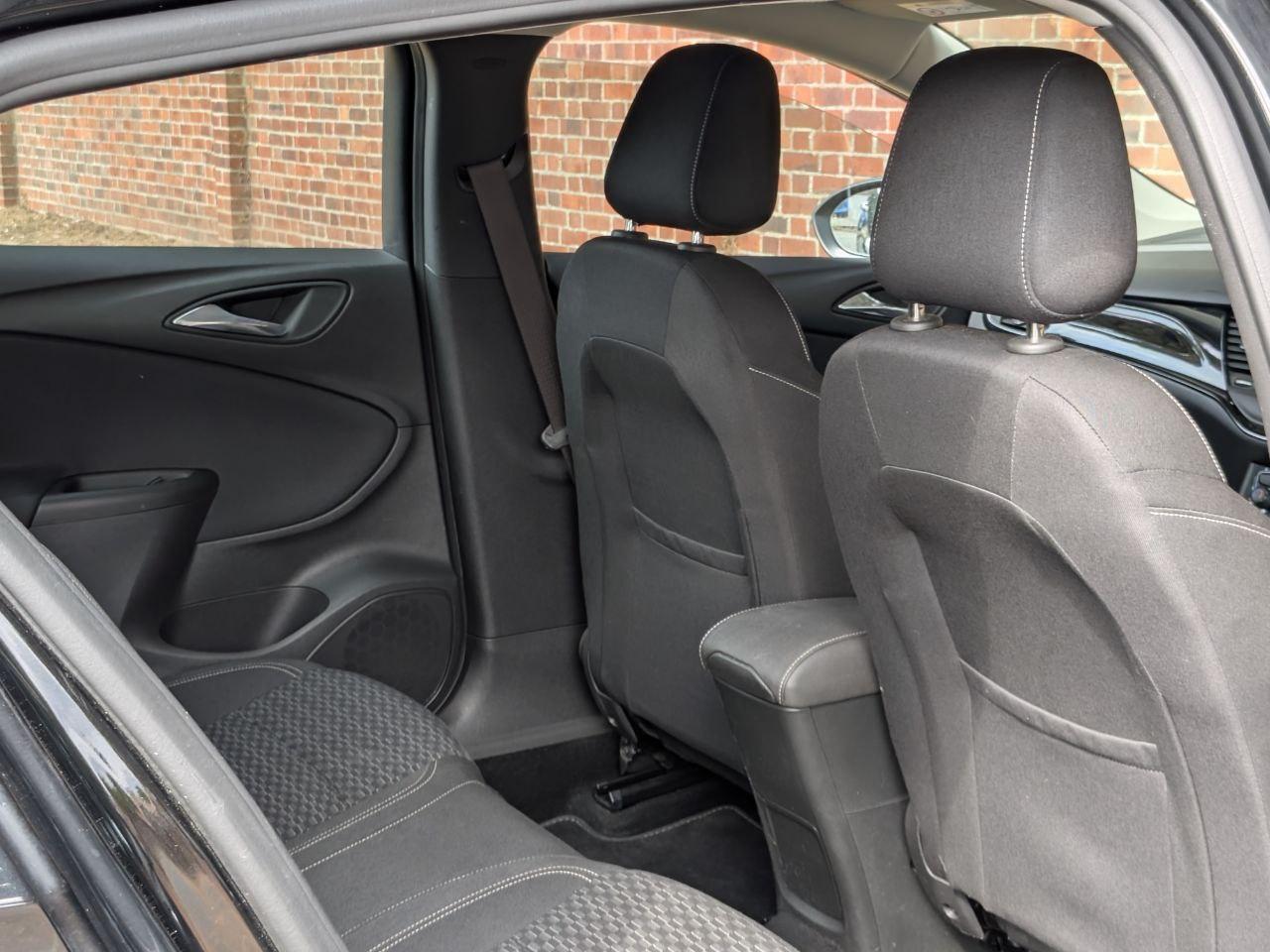 Vauxhall Astra 1.4i SRi Hatchback 5dr Petrol Manual Euro 6 (100 ps)