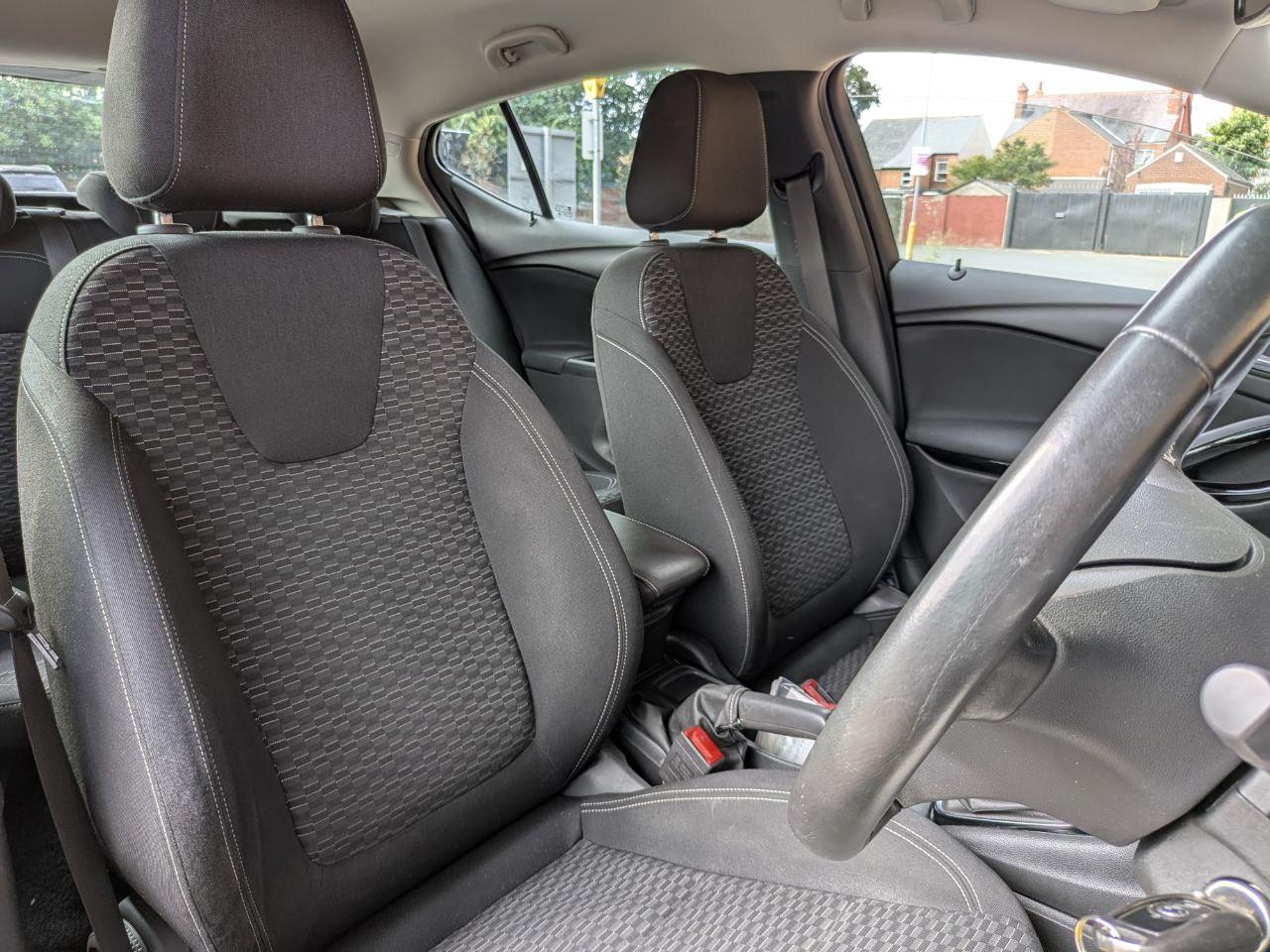 Vauxhall Astra 1.4i SRi Hatchback 5dr Petrol Manual Euro 6 (100 ps)
