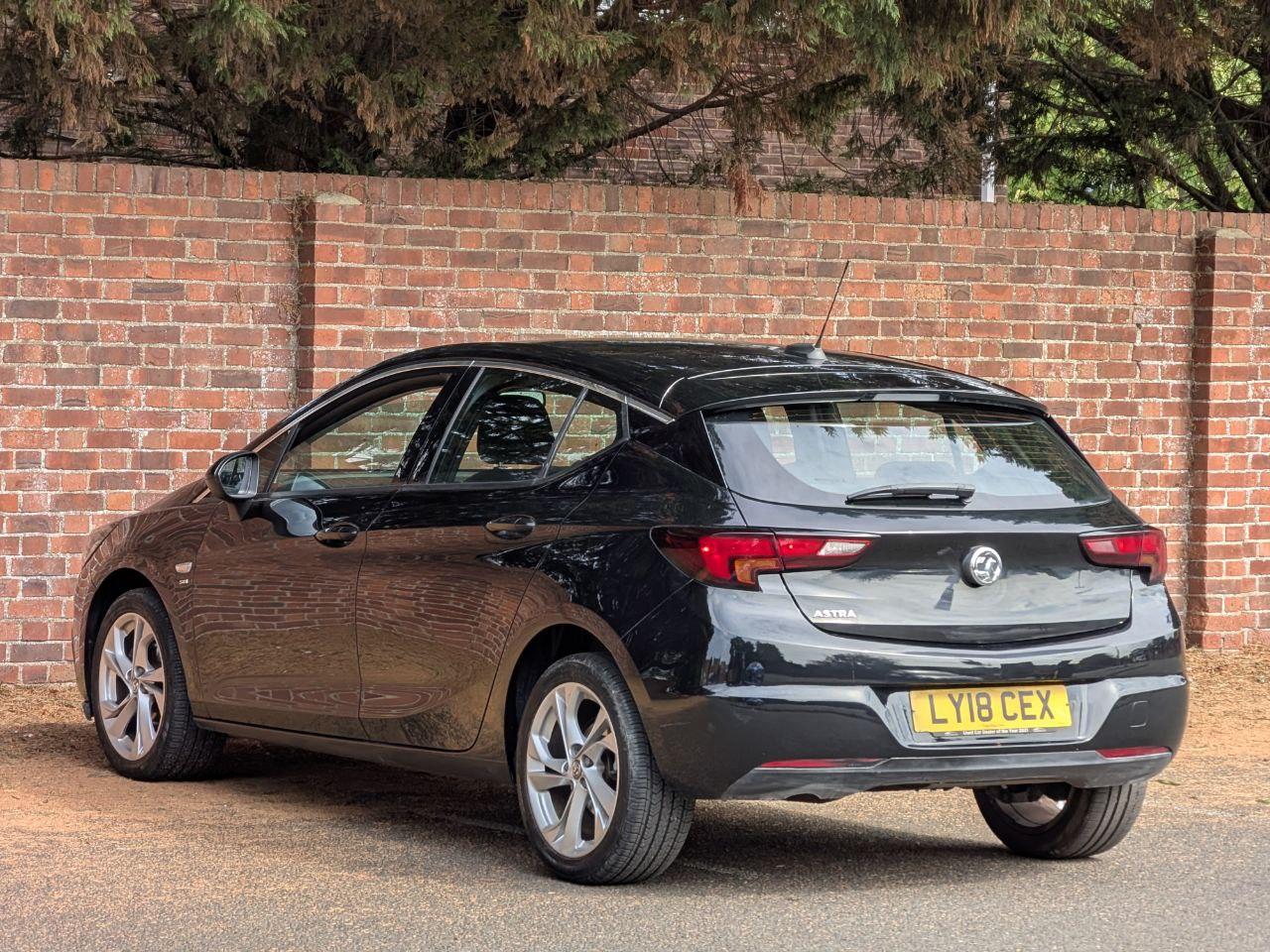 Vauxhall Astra 1.4i SRi Hatchback 5dr Petrol Manual Euro 6 (100 ps)