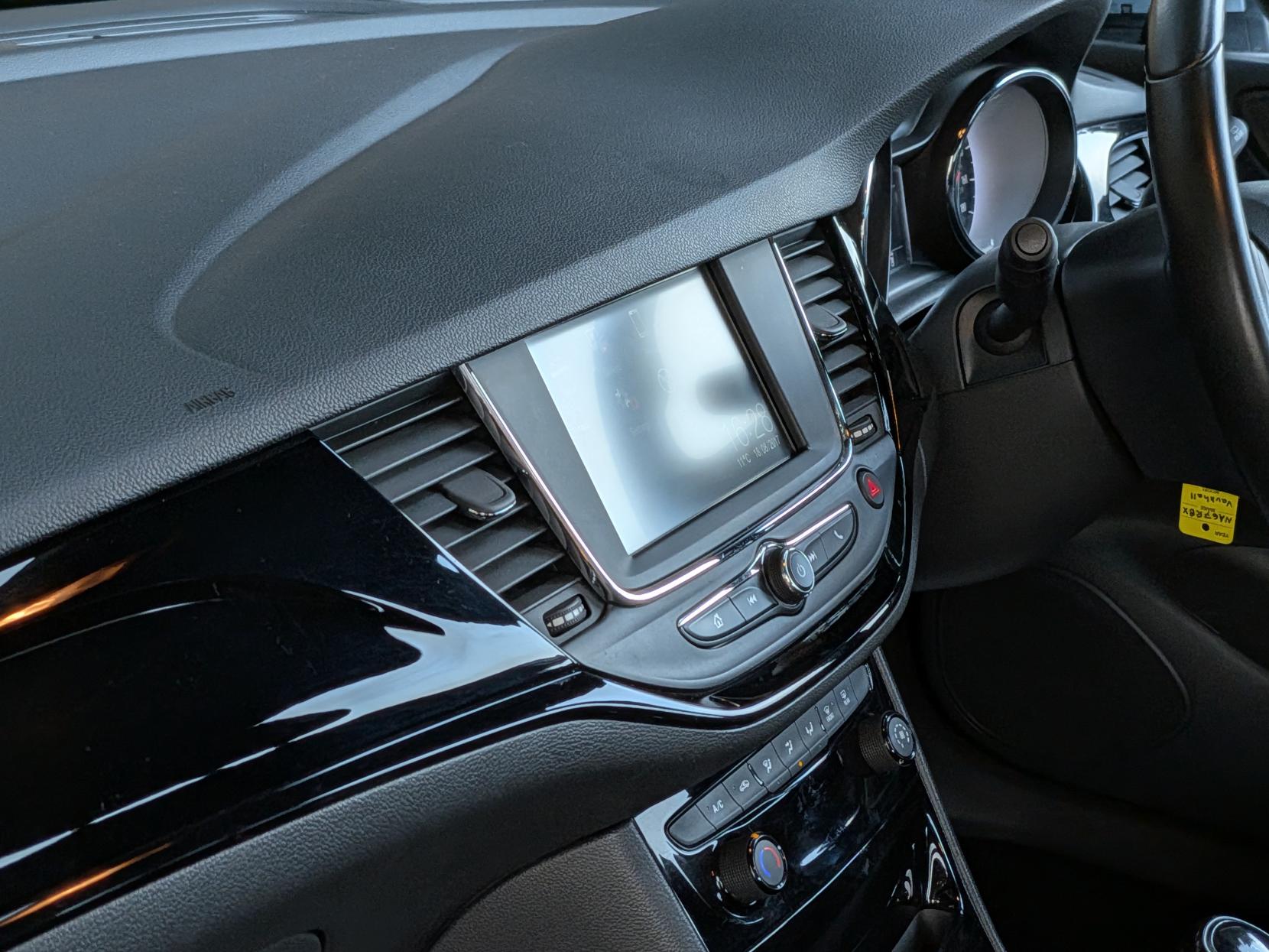 Vauxhall Astra 1.4i Turbo SRi Hatchback 5dr Petrol Manual Euro 6 (150 ps)