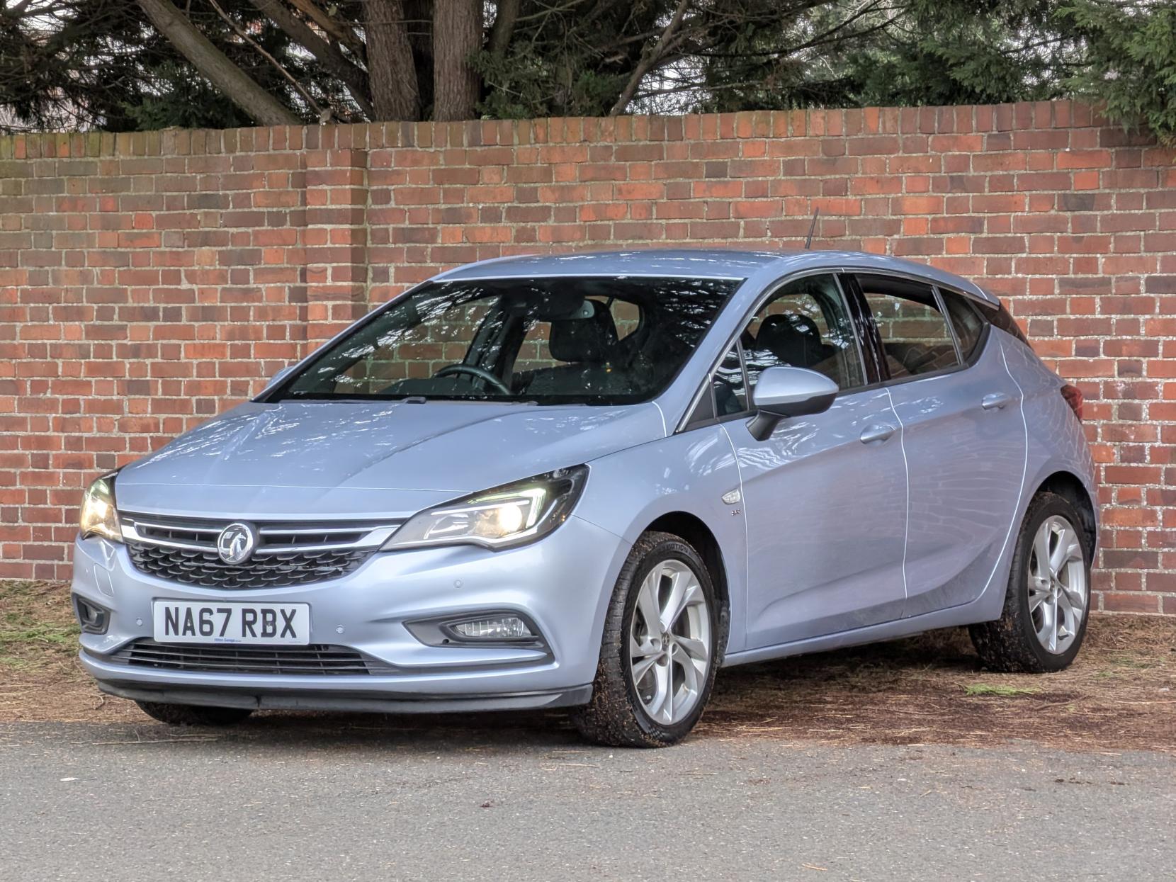 Vauxhall Astra 1.4i Turbo SRi Hatchback 5dr Petrol Manual Euro 6 (150 ps)