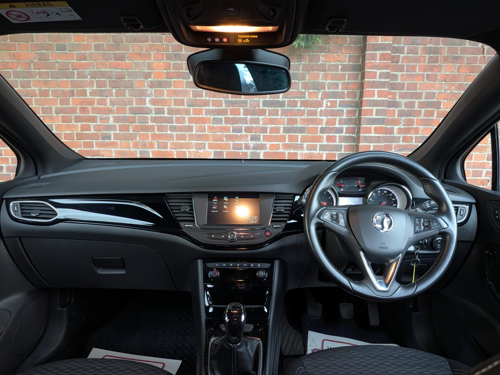 Vauxhall Astra 1.4i Turbo SRi Hatchback 5dr Petrol Manual Euro 6 (150 ps)