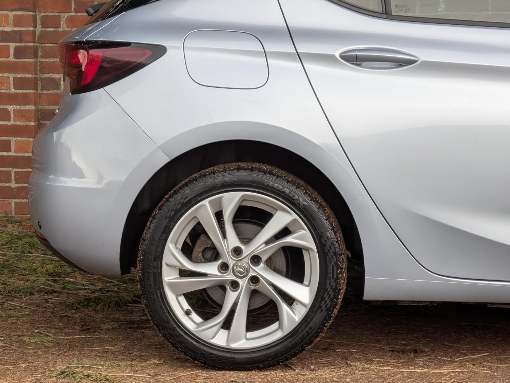 Vauxhall Astra 1.4i Turbo SRi Hatchback 5dr Petrol Manual Euro 6 (150 ps)