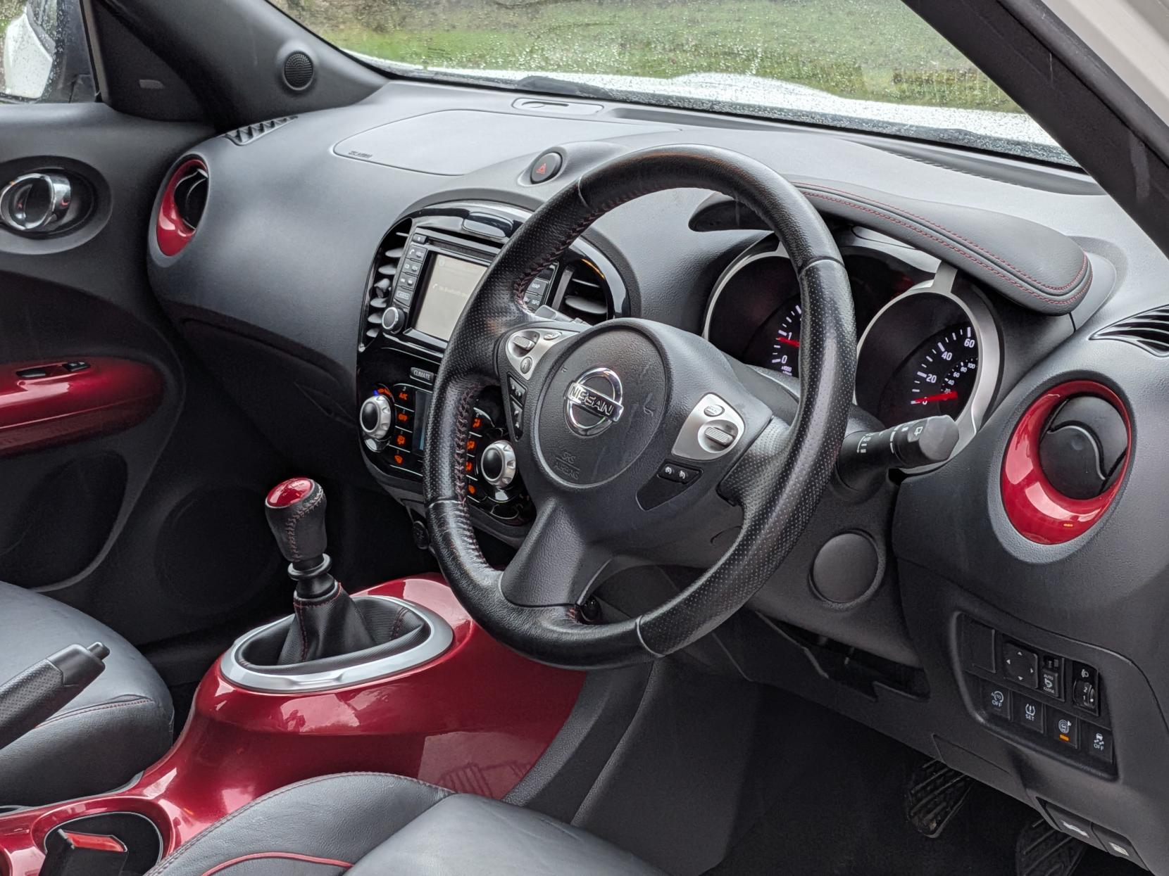 Nissan Juke 1.2 DIG-T Tekna SUV 5dr Petrol Manual Euro 6 (s/s) (115 ps)