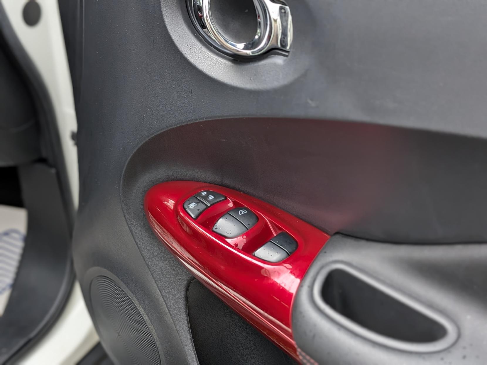 Nissan Juke 1.2 DIG-T Tekna SUV 5dr Petrol Manual Euro 6 (s/s) (115 ps)