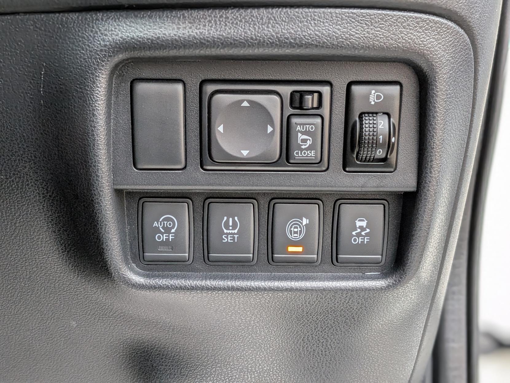 Nissan Juke 1.2 DIG-T Tekna SUV 5dr Petrol Manual Euro 6 (s/s) (115 ps)