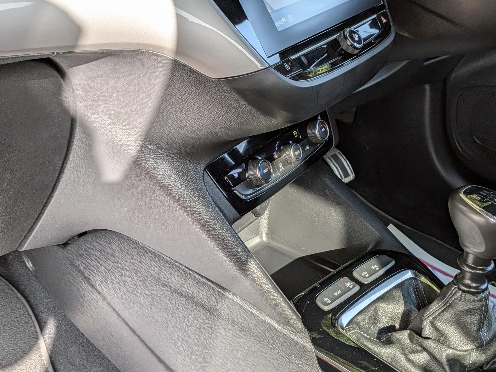 Vauxhall Corsa 1.2 Turbo SRi Nav Premium Hatchback 5dr Petrol Manual Euro 6 (s/s) (100 ps)