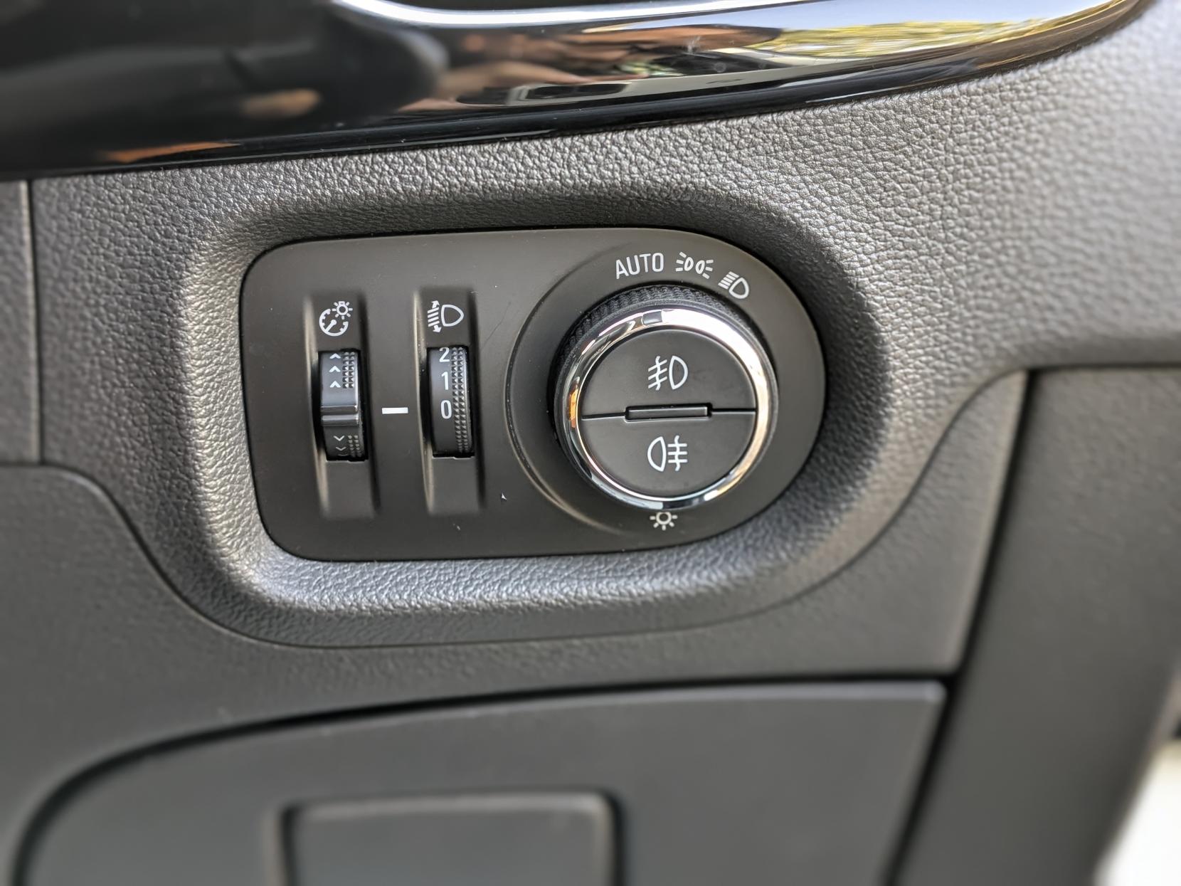 Vauxhall Astra 1.4i Turbo Elite Nav Hatchback 5dr Petrol Manual Euro 6 (150 ps)