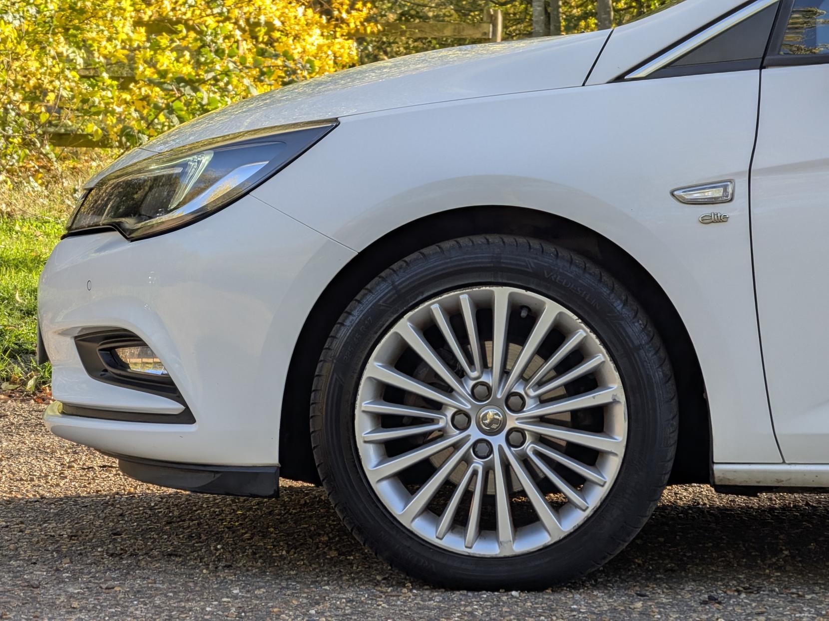 Vauxhall Astra 1.4i Turbo Elite Nav Hatchback 5dr Petrol Manual Euro 6 (150 ps)