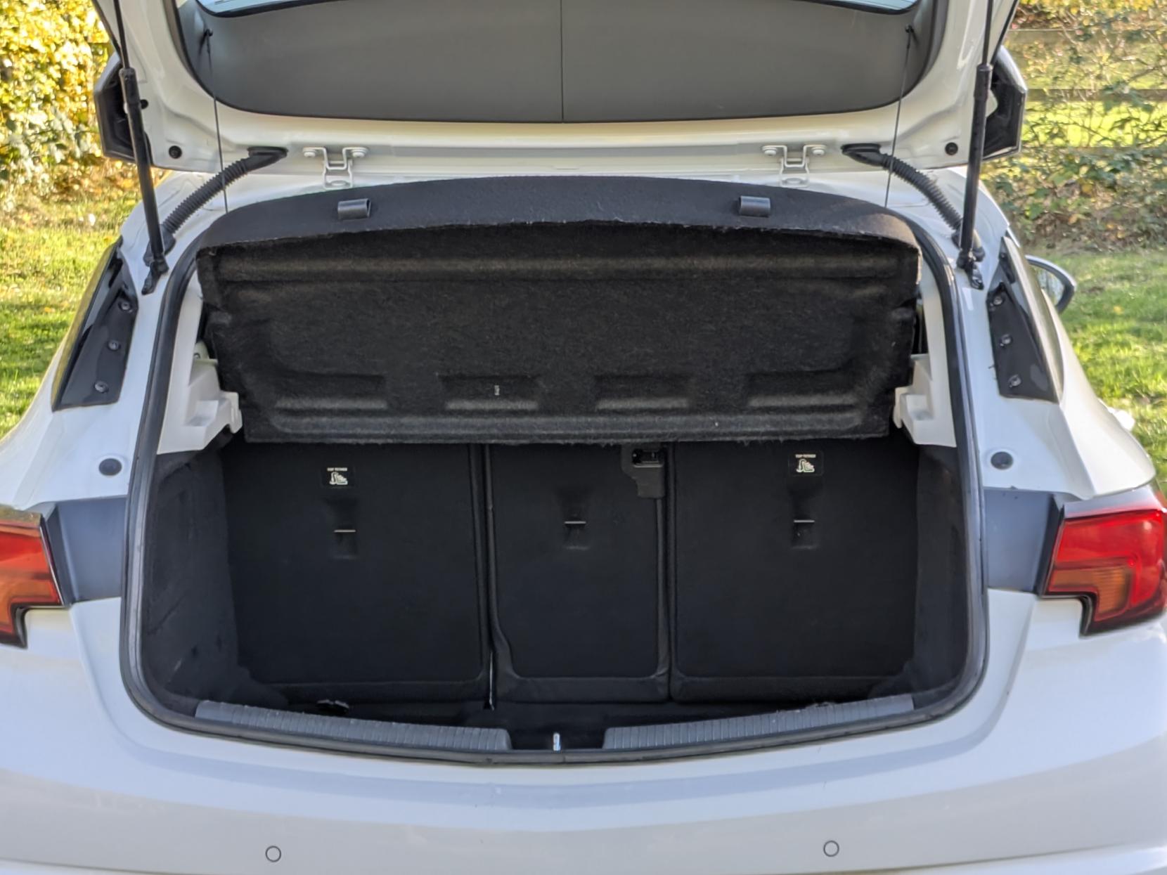 Vauxhall Astra 1.4i Turbo Elite Nav Hatchback 5dr Petrol Manual Euro 6 (150 ps)