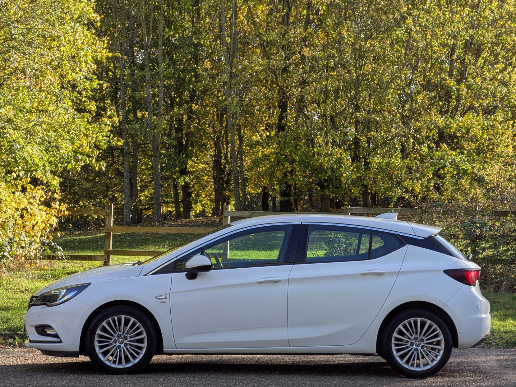 Vauxhall Astra 1.4i Turbo Elite Nav Hatchback 5dr Petrol Manual Euro 6 (150 ps)