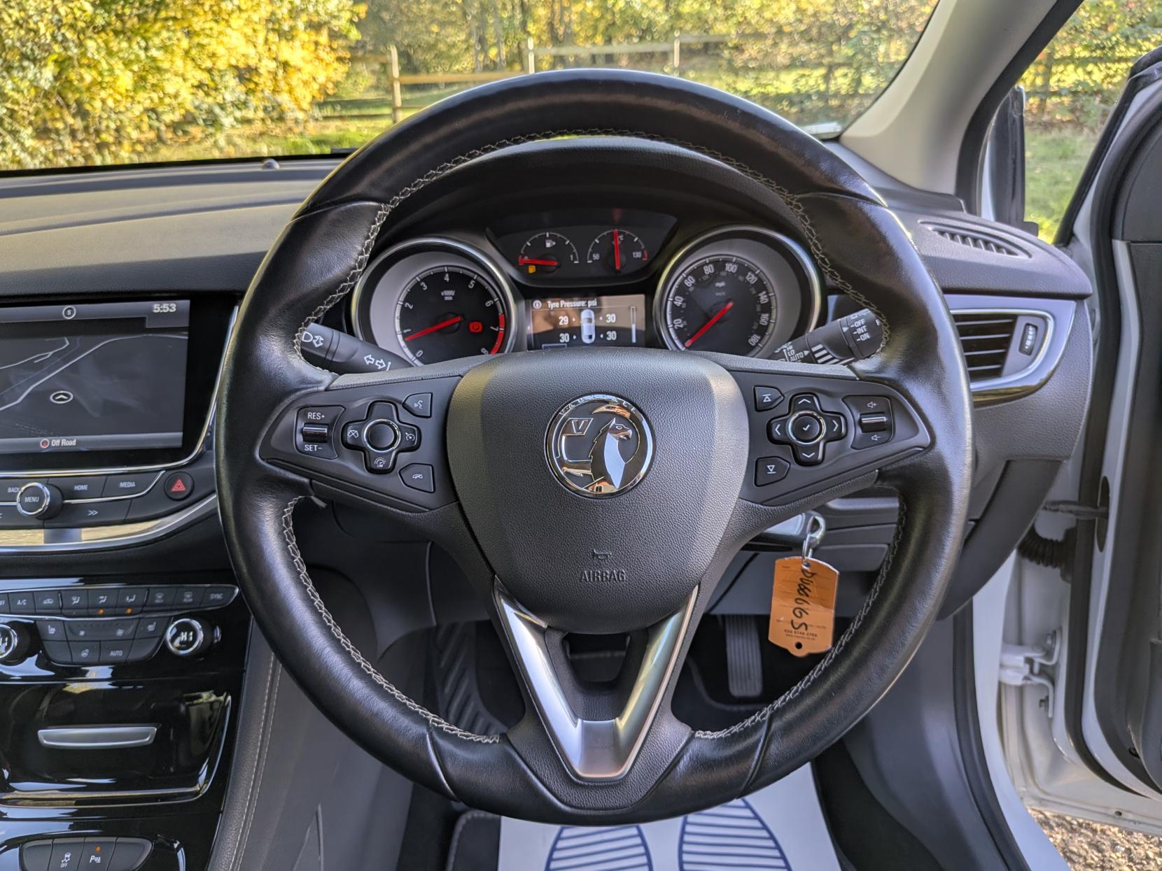 Vauxhall Astra 1.4i Turbo Elite Nav Hatchback 5dr Petrol Manual Euro 6 (150 ps)