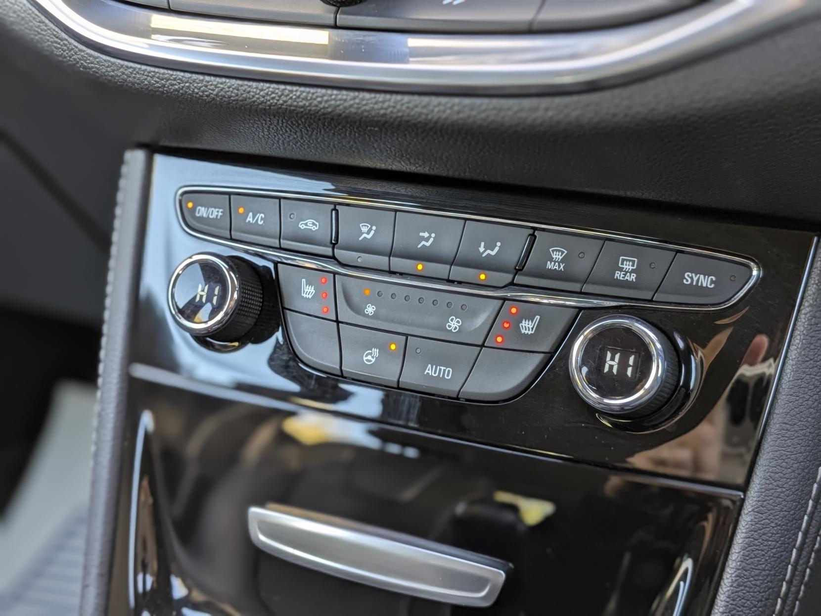 Vauxhall Astra 1.4i Turbo Elite Nav Hatchback 5dr Petrol Manual Euro 6 (150 ps)