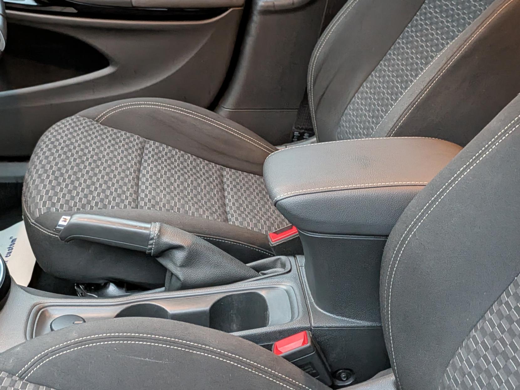 Vauxhall Astra 1.4i Turbo SRi Nav Hatchback 5dr Petrol Manual Euro 6 (150 ps)