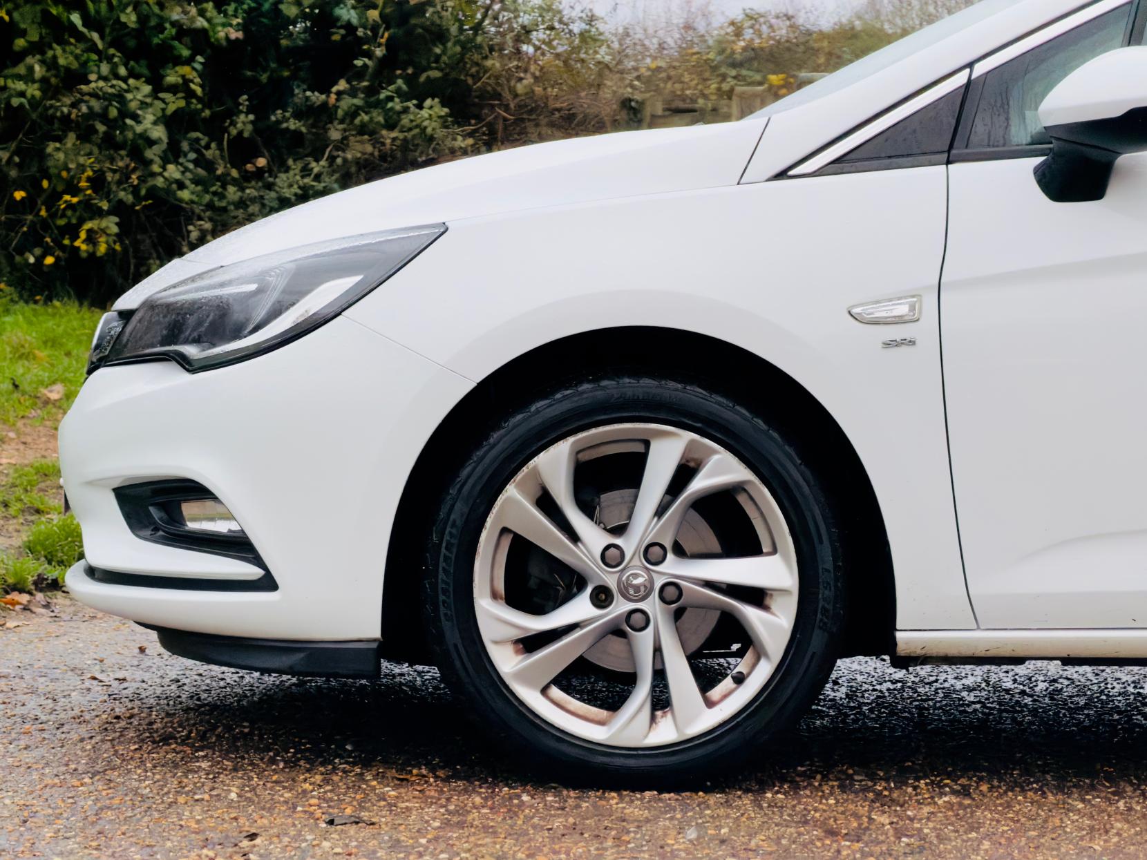 Vauxhall Astra 1.4i Turbo SRi Nav Hatchback 5dr Petrol Manual Euro 6 (150 ps)