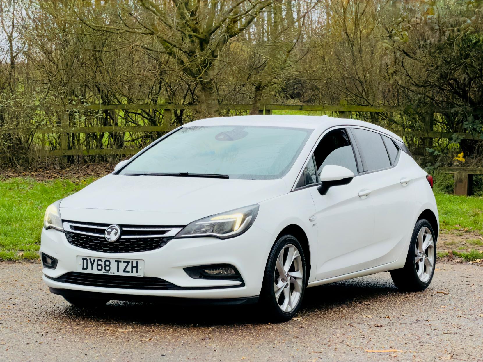 Vauxhall Astra 1.4i Turbo SRi Nav Hatchback 5dr Petrol Manual Euro 6 (150 ps)