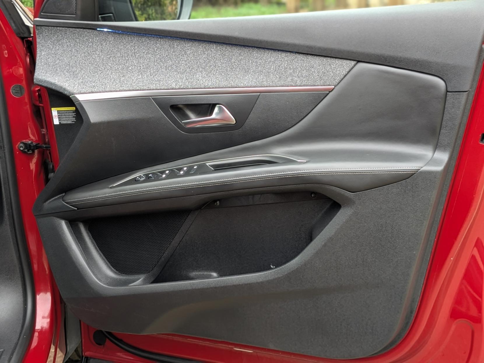 Peugeot 3008 1.5 BlueHDi Allure SUV 5dr Diesel EAT Euro 6 (s/s) (130 ps)