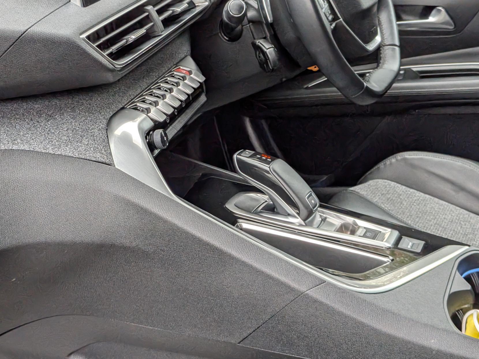 Peugeot 3008 1.5 BlueHDi Allure SUV 5dr Diesel EAT Euro 6 (s/s) (130 ps)