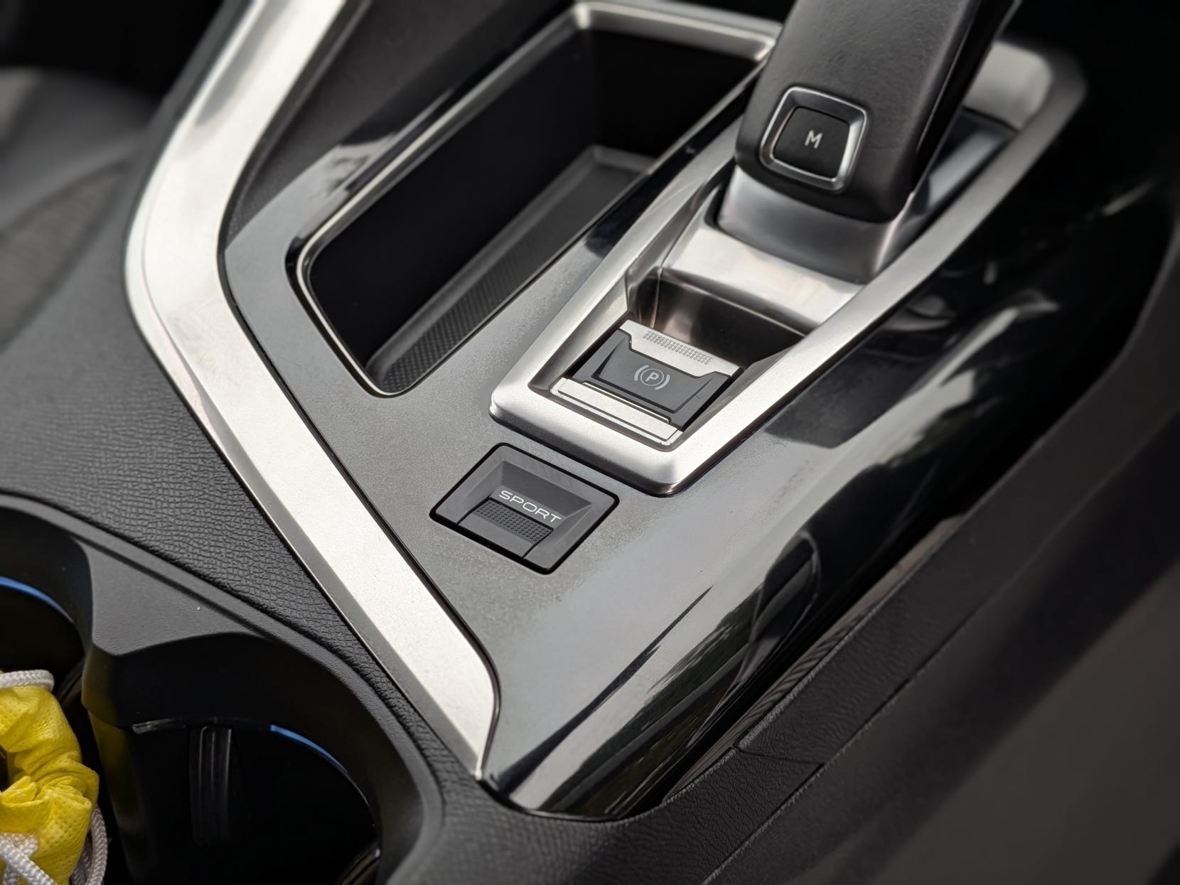 Peugeot 3008 1.5 BlueHDi Allure SUV 5dr Diesel EAT Euro 6 (s/s) (130 ps)