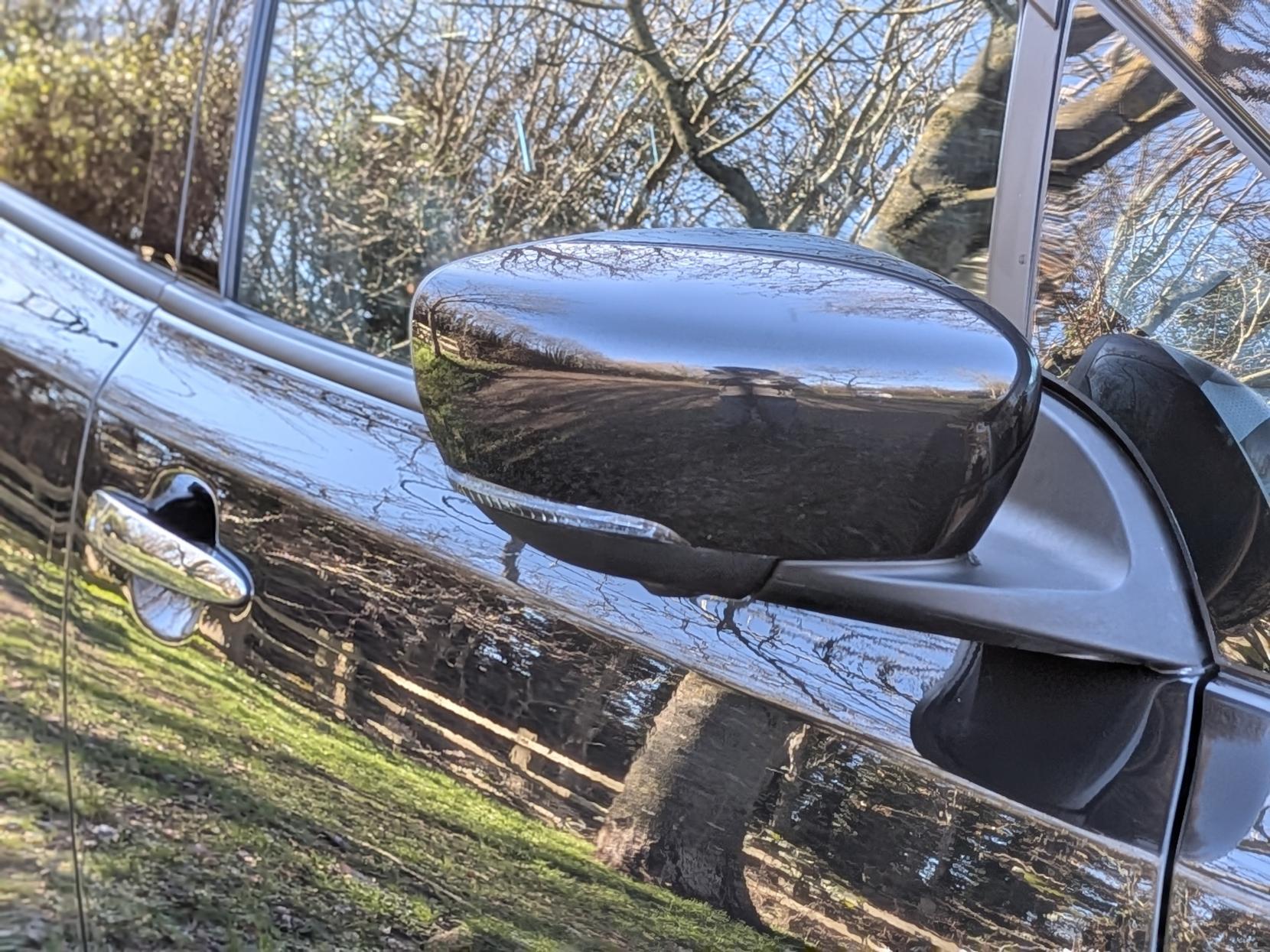 Nissan Leaf 39kWh Tekna Hatchback 5dr Electric Auto (150 ps)