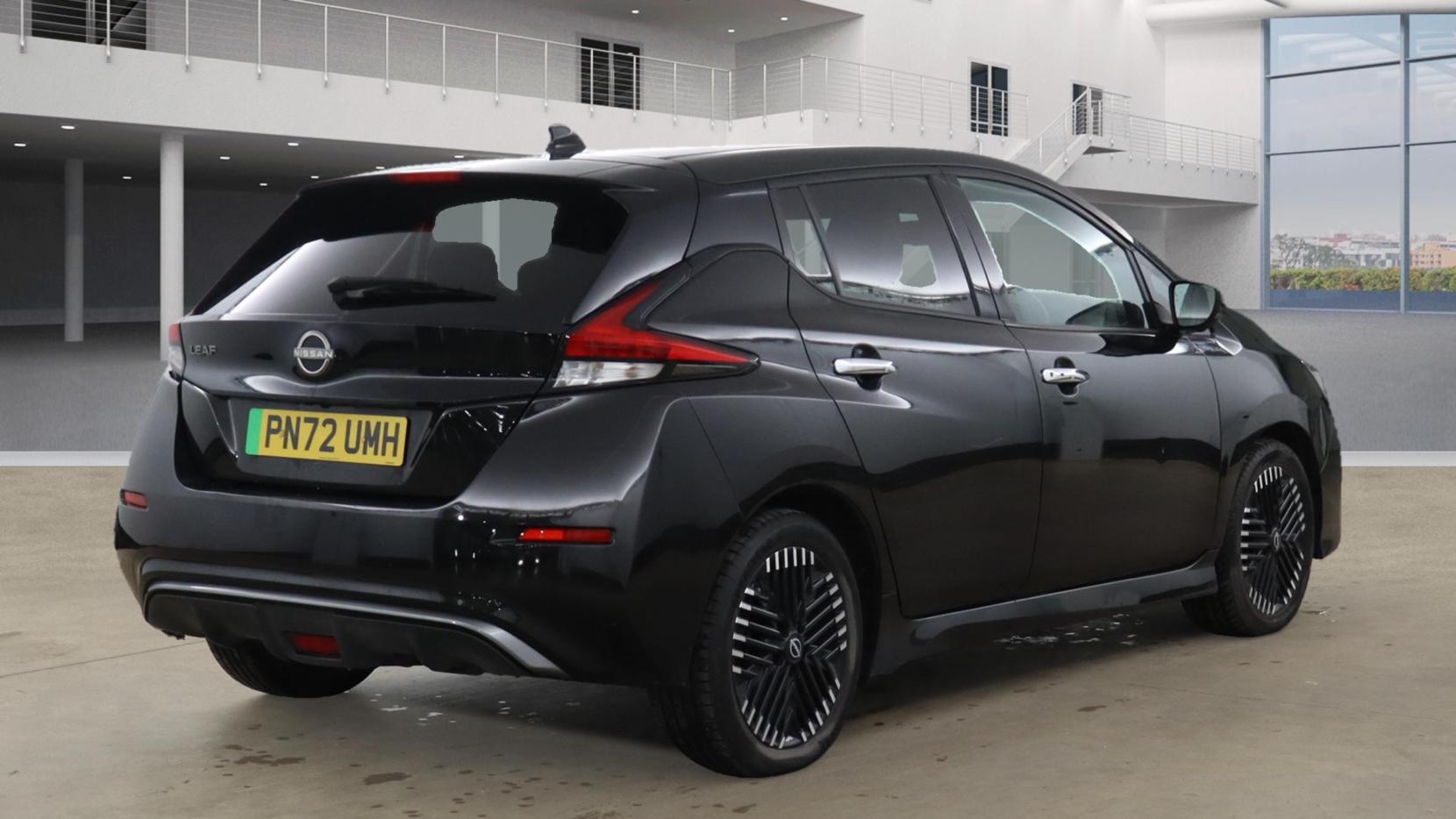 Nissan Leaf 39kWh Tekna Hatchback 5dr Electric Auto (150 ps)