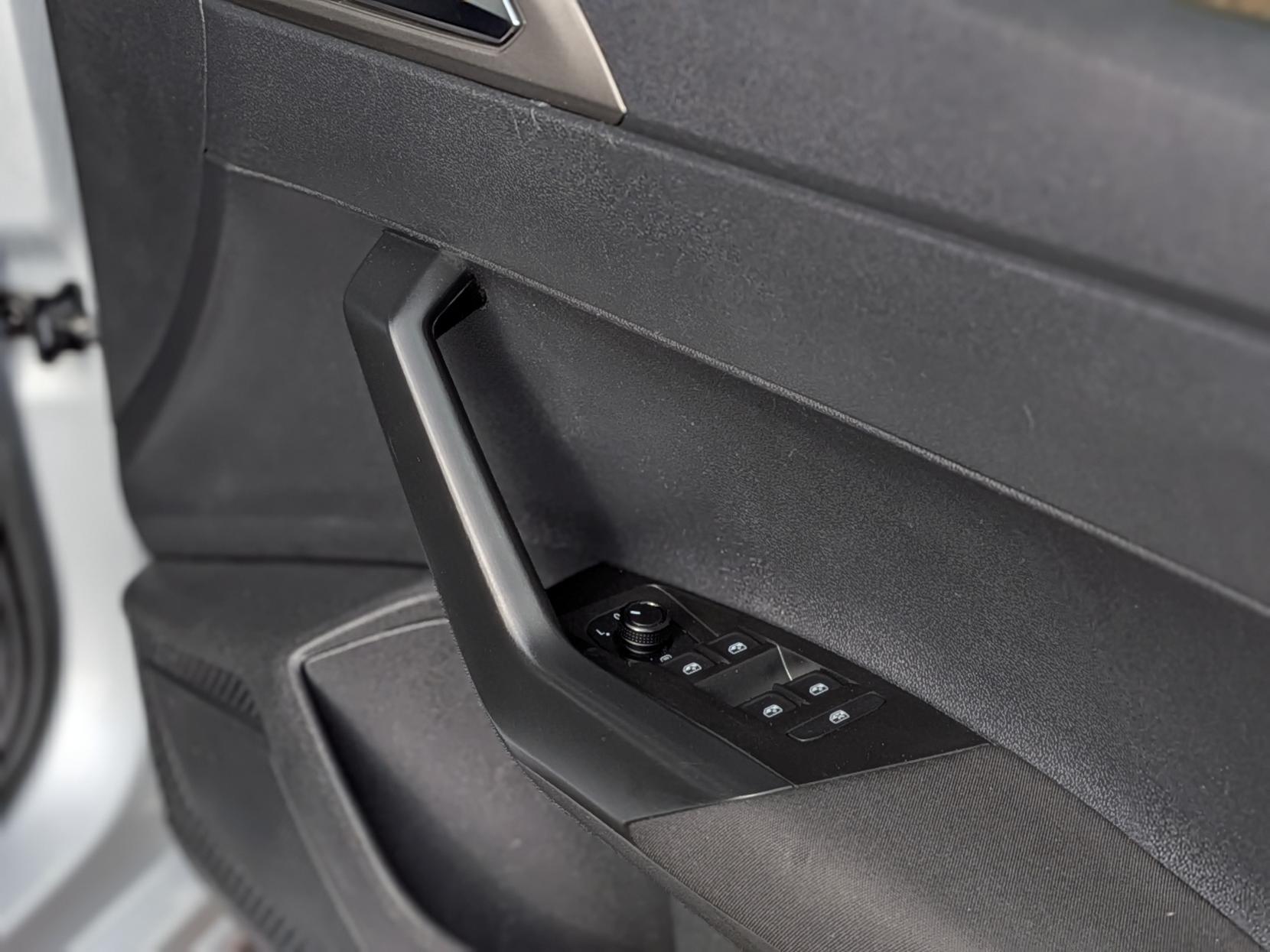 Volkswagen Polo 1.0 TSI Match Hatchback 5dr Petrol DSG Euro 6 (s/s) (95 ps)