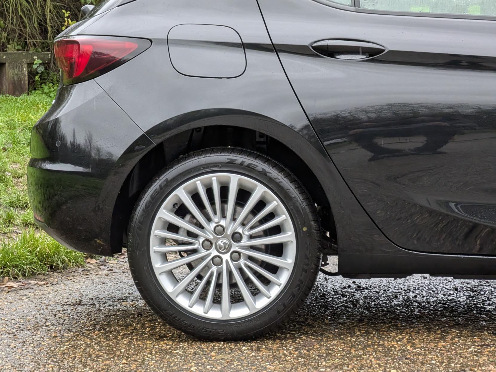 Vauxhall Astra 1.4i Turbo Elite Hatchback 5dr Petrol Manual Euro 6 (150 ps)