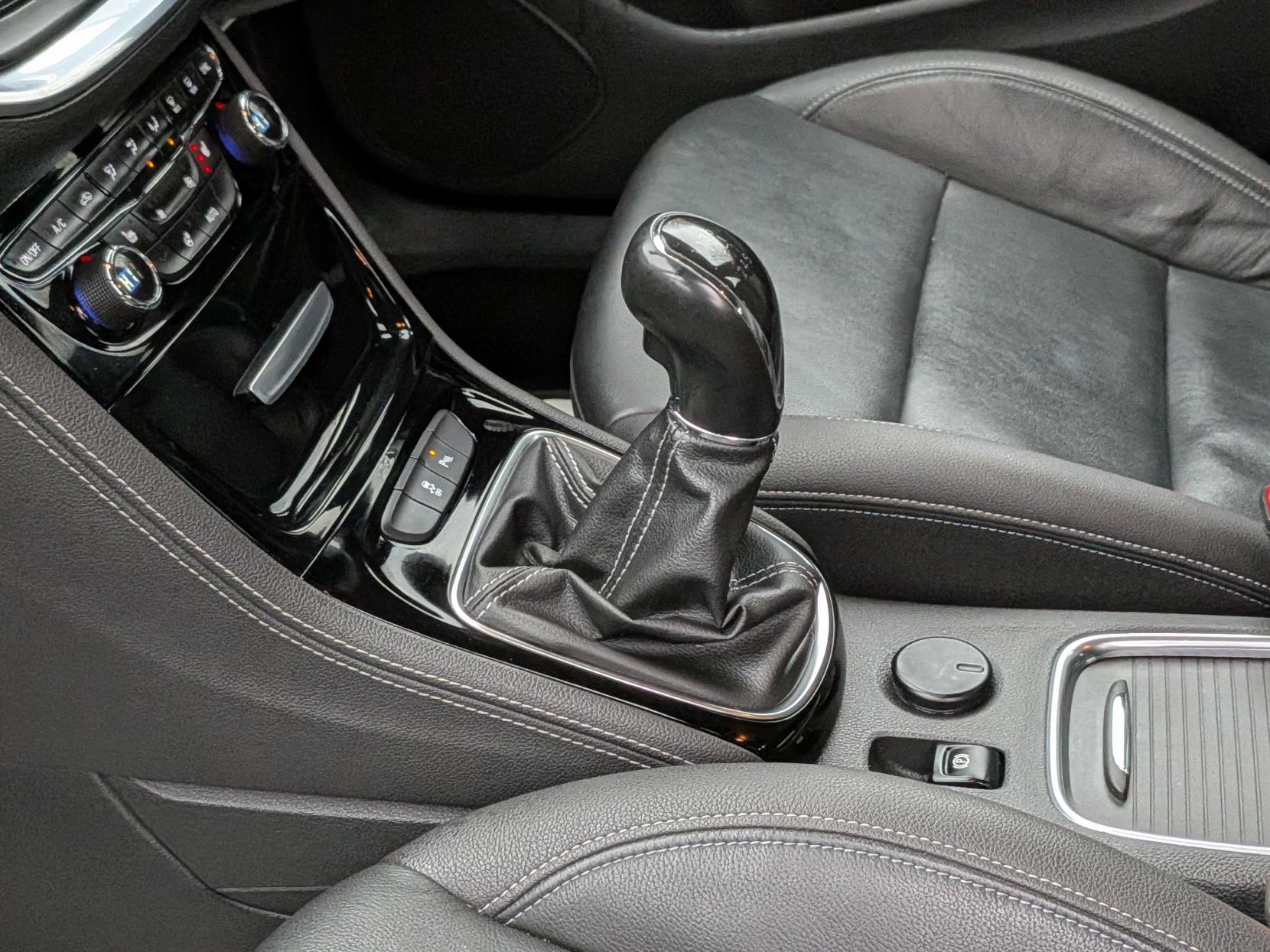 Vauxhall Astra 1.4i Turbo Elite Hatchback 5dr Petrol Manual Euro 6 (150 ps)