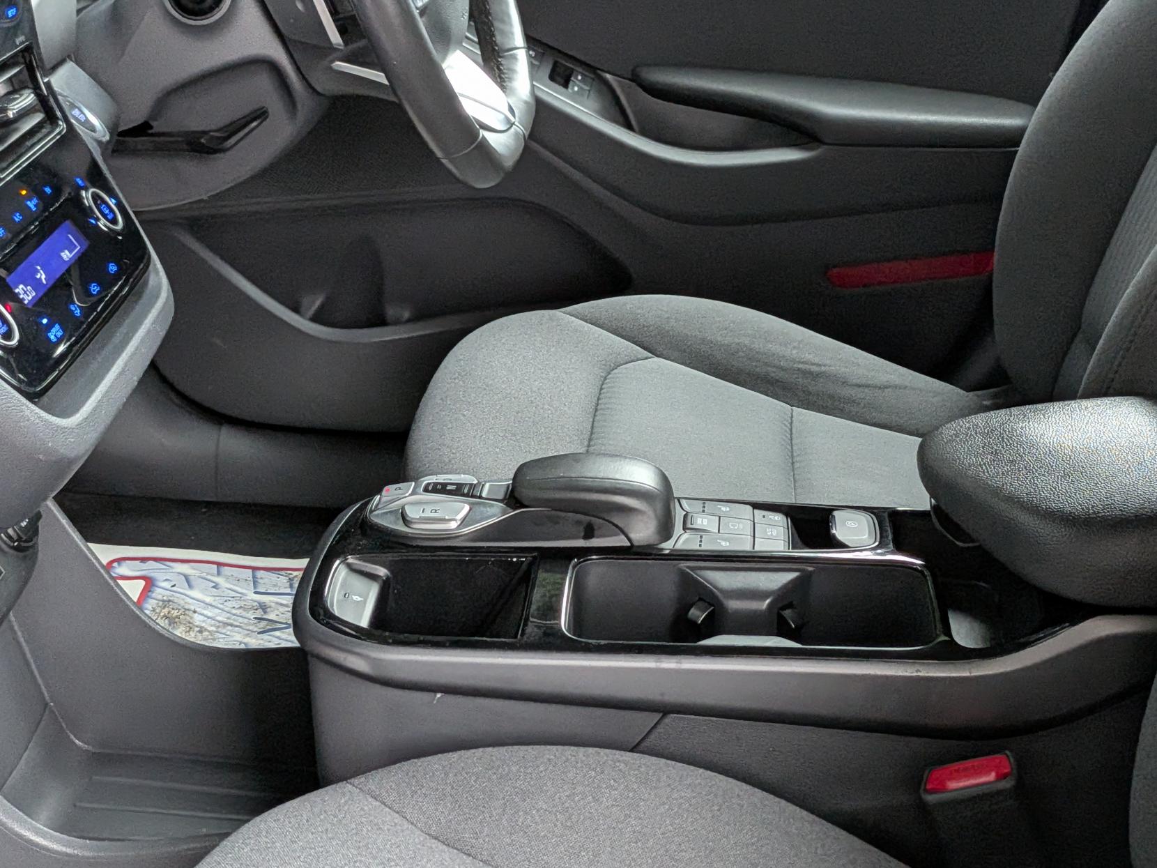 Hyundai IONIQ 38.3kWh Premium Hatchback 5dr Electric Auto (136 ps)