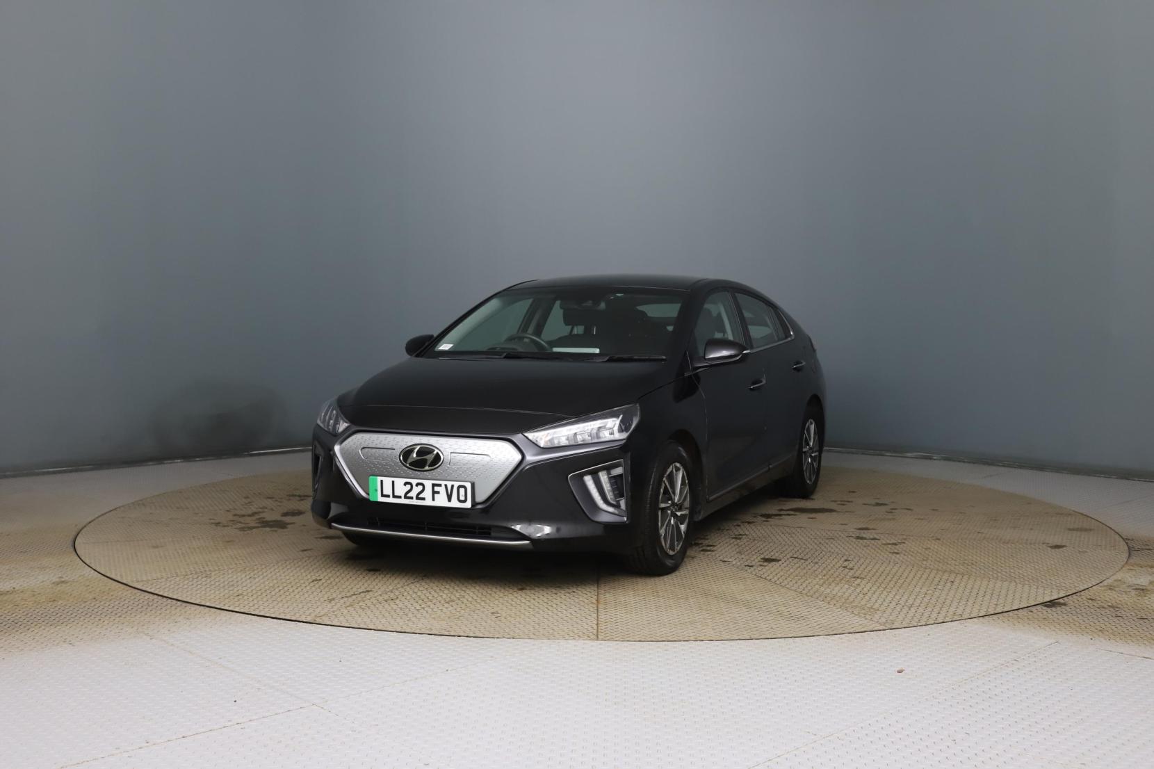 Hyundai IONIQ 38.3kWh Premium Hatchback 5dr Electric Auto (136 ps)