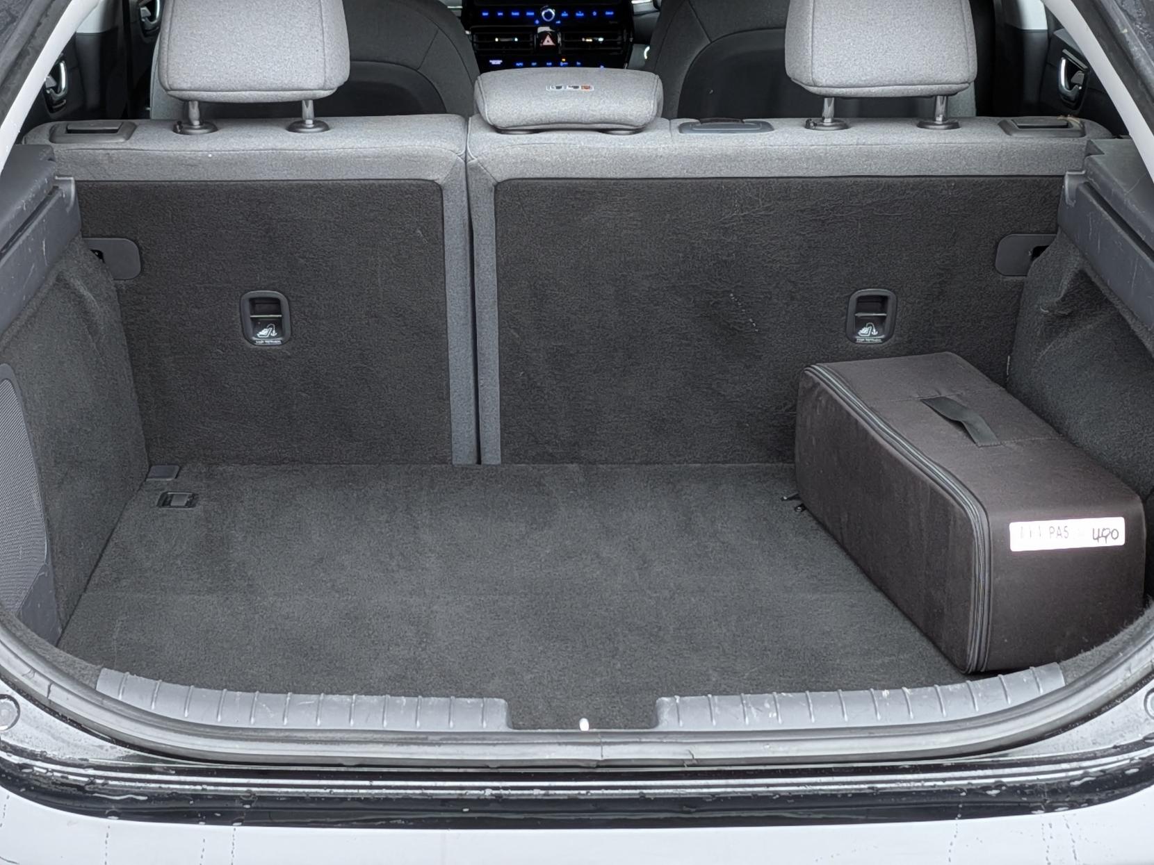 Hyundai IONIQ 38.3kWh Premium Hatchback 5dr Electric Auto (136 ps)