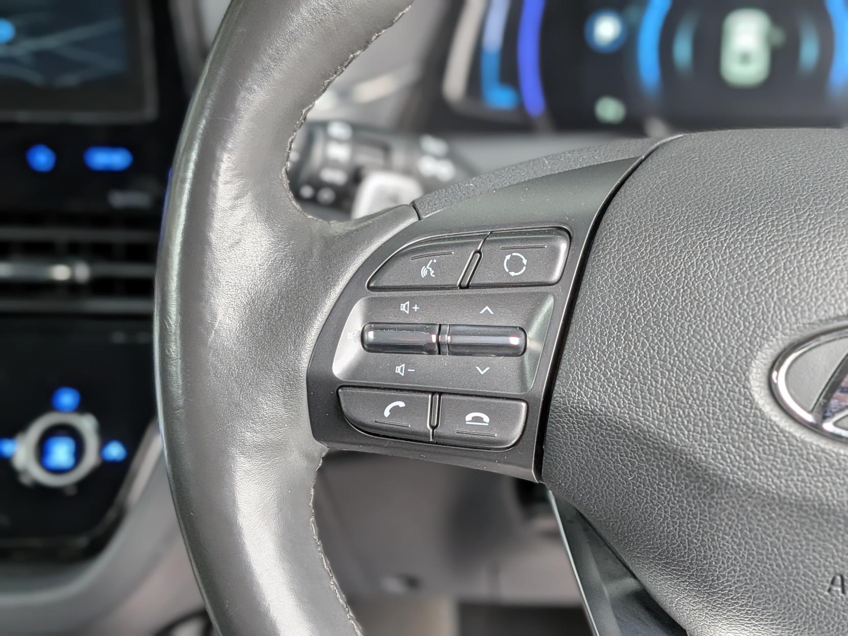 Hyundai IONIQ 38.3kWh Premium Hatchback 5dr Electric Auto (136 ps)