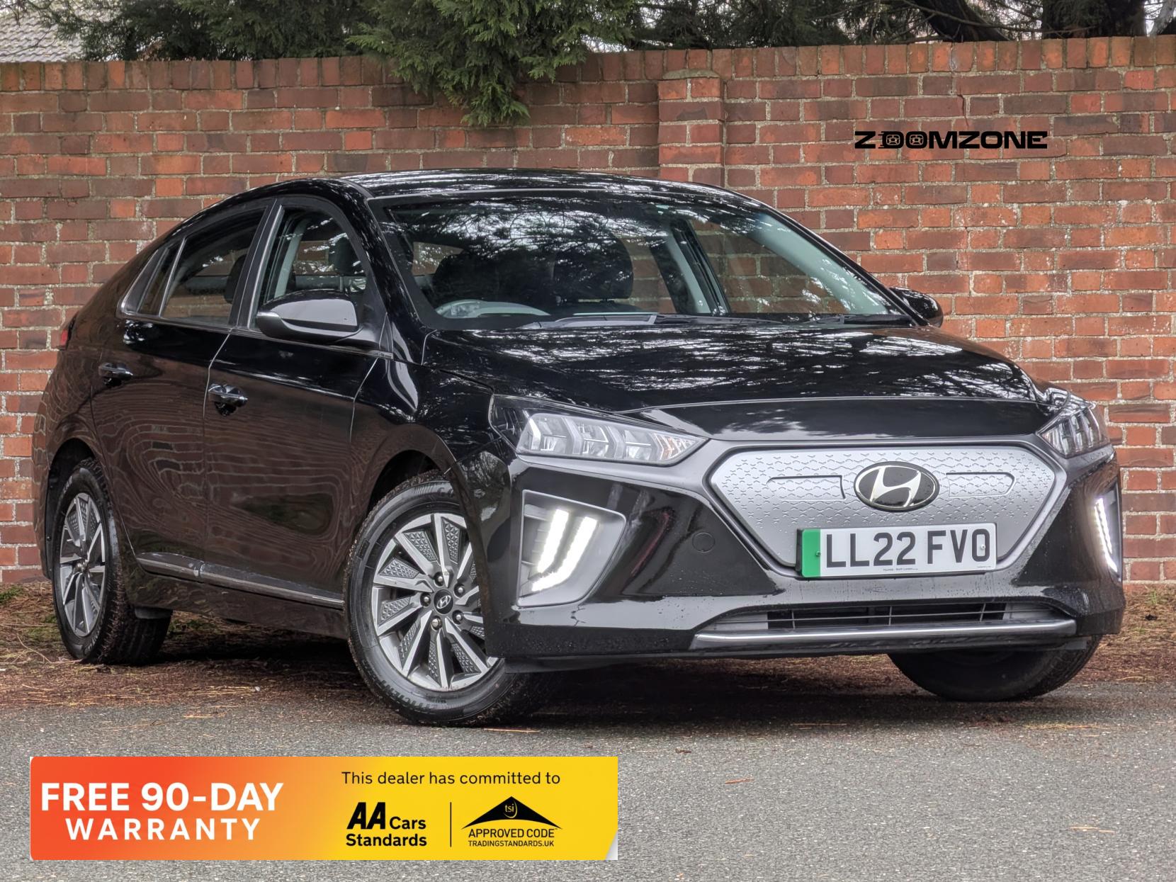 Hyundai IONIQ 38.3kWh Premium Hatchback 5dr Electric Auto (136 ps)