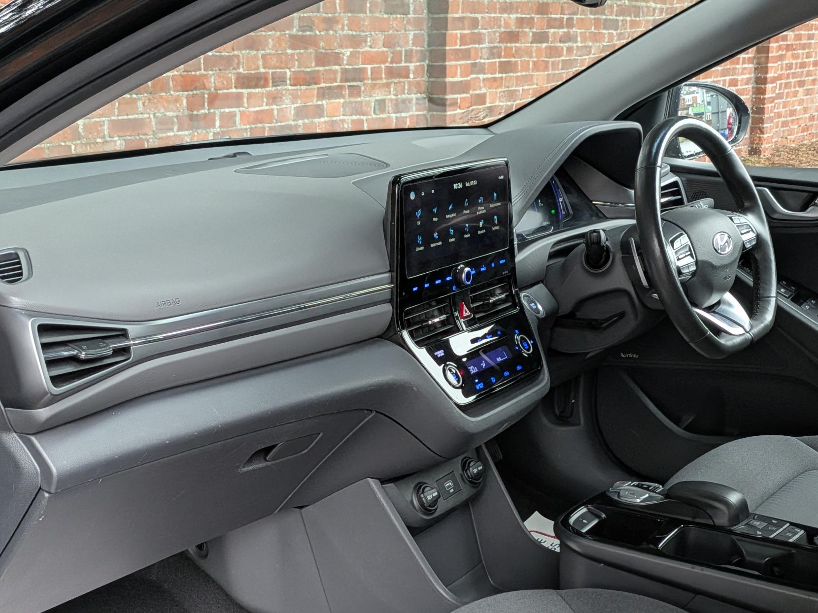 Hyundai IONIQ 38.3kWh Premium Hatchback 5dr Electric Auto (136 ps)